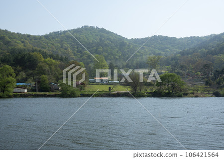 Hwangryong River,bicycle path 106421564