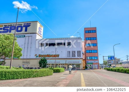 Urban landscape of Yokohama City, Kanagawa Prefecture Kitashin-Yokohama Station 106422025