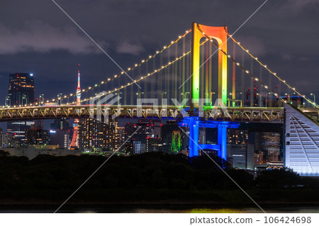 【東京】彩虹橋夜景,彩虹色點亮 【東京】彩虹橋夜景,彩虹色點亮 106424698