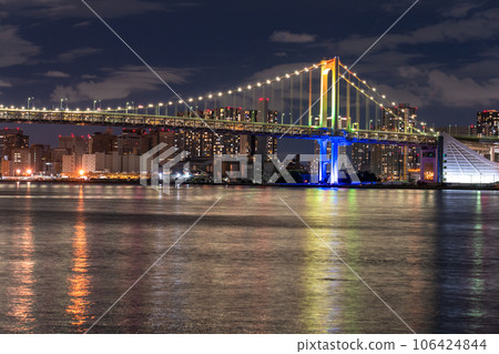 【東京】彩虹橋夜景,彩虹色點亮 【東京】彩虹橋夜景,彩虹色點亮 106424844