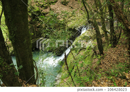 Todoroki Falls, Ozu City, Ehime Prefecture 106428023