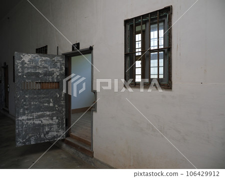 Sado Island Former Aikawa Detention Branch Residential Building 106429912