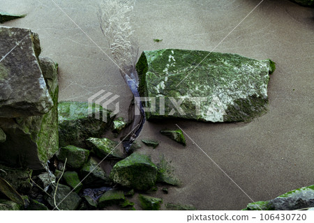 rock with moss in Hudson River river, Background photo rock with moss in Hudson River river, Background photo 106430720