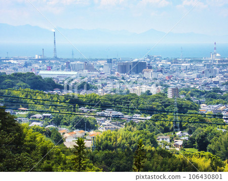 Summer August: Omuta city from Miikeyama to Omuta city and factory area 106430801