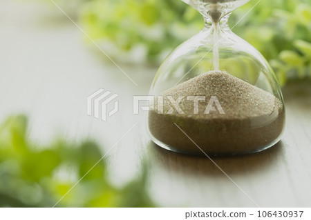 Hourglass Hourglass 106430937