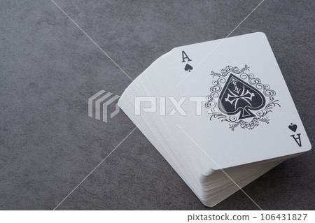 一副撲克牌 106431827