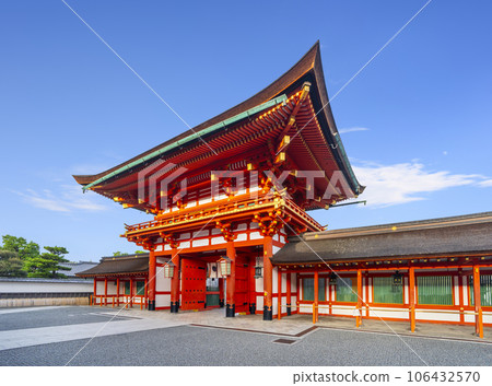 Kyoto Fushimi Inari Taisha Tower Gate South Corridor/North Corridor Kyoto Fushimi Inari Taisha Tower Gate South Corridor/North Corridor 106432570
