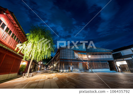 歷史悠久的聯排別墅林立的東茶屋街夜景 | 石川縣金澤市 106435792