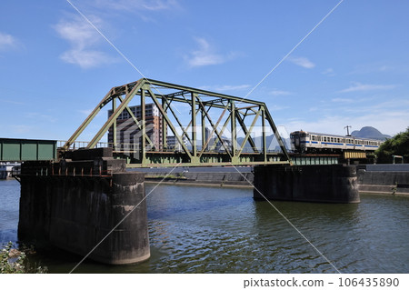 JR九州日田彥山線喜波40系穿越彥山川大橋 106435890