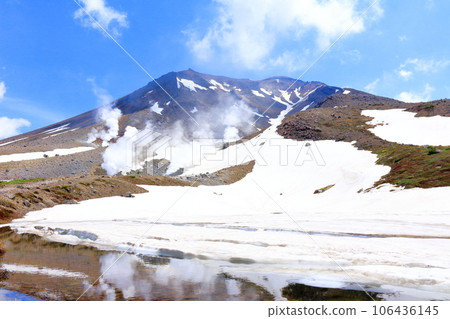 Hokkaido Travelogue Asahidake Sugatami Pond Hiking in June Hokkaido Travelogue Asahidake Sugatami Pond Hiking in June 106436145