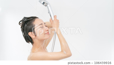 Shower water saving women Shower water saving women 106439916