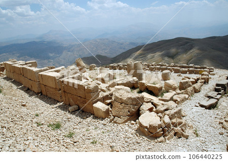Giant God heads on Mount Nemrut. Anatloia, Turkey 106440225