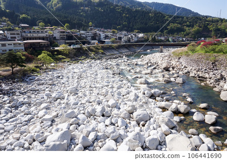 [長野縣木曾地區]流經南木曾地區的木曾川風景 106441690