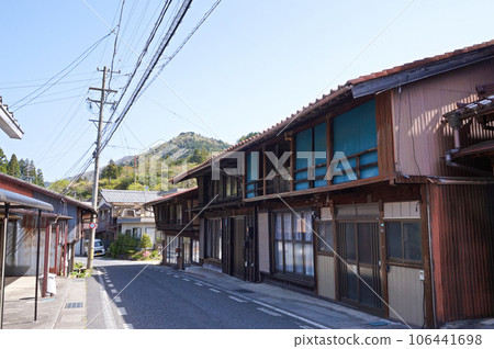 Scenery of the old Nakasendo / Mitunoyuku [Kiso District, Nagano Prefecture] 106441698