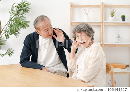 Hearing loss, deaf senior Hearing loss, deaf senior 106441827