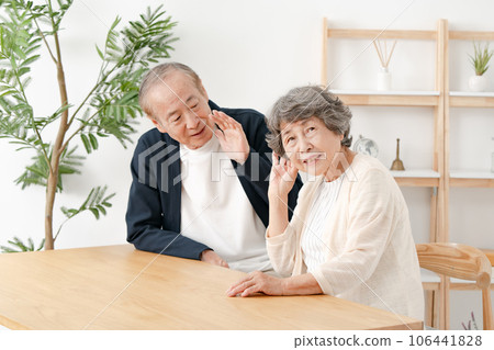 Hearing loss, deaf senior Hearing loss, deaf senior 106441828