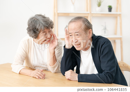 聽力損失、聾啞老人 106441835