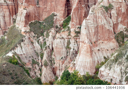 Geological reserve. The ravine of Rapa Rosie, Romania 106441936