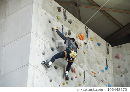 rock climbing rock climbing 106442870