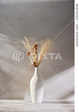 Various props with an autumn atmosphere in the warm afternoon sunlight. Various props with an autumn atmosphere in the warm afternoon sunlight. 106443846