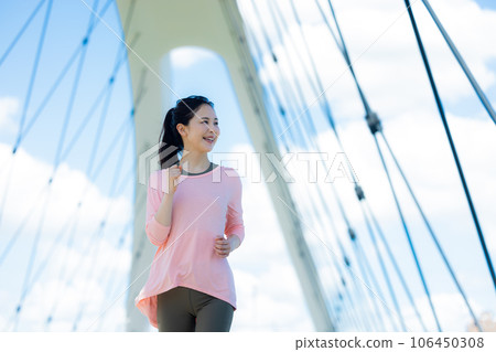 running woman running woman 106450308