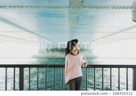跑步的女人 106450312