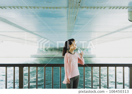 running woman 106450313