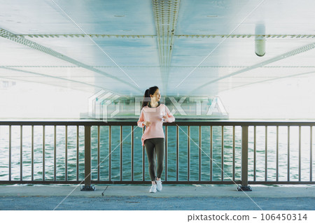 running woman 106450314