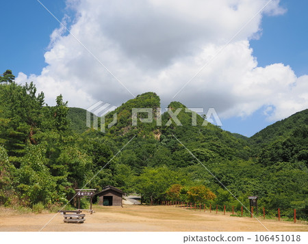 Sado Kaneyama Ryokan旅館的班車門 Sado Kaneyama Ryokan旅館的班車門 106451018