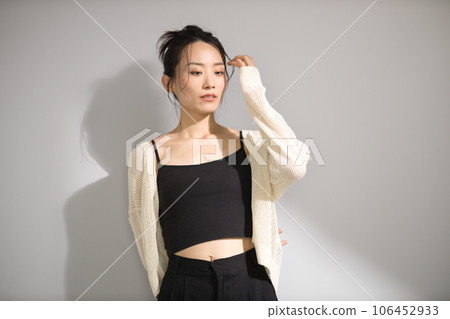 Beauty for women in their 20s Beauty for women in their 20s 106452933