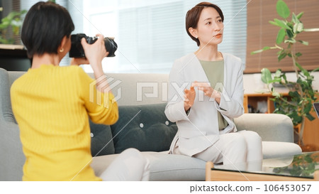 Female manager interview shooting scene Female manager interview shooting scene 106453057