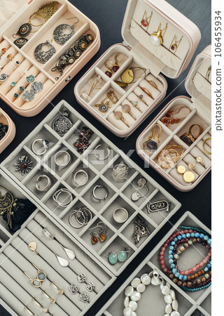 Grey velvet Jewelry  Organizer 106455934