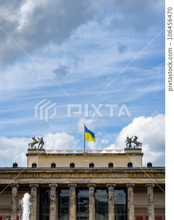 Historic Altes Museum (Old Museum) with Ukrainian flag on top Historic Altes Museum (Old Museum) with Ukrainian flag on top 106456470