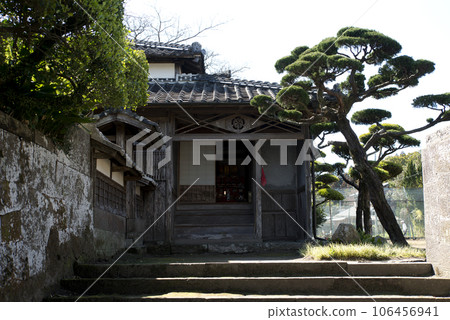 The former Ito Demon gateman The former Ito Demon gateman 106456941