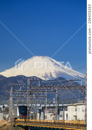 Kanagawa_ Spectacular views of the Odakyu Line and Mt. Fuji from Odawara Kanagawa_ Spectacular views of the Odakyu Line and Mt. Fuji from Odawara 106459263