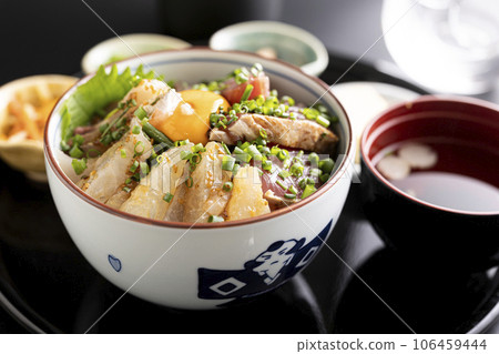 海鮮飯 106459444