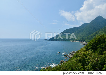 從屋久島西林道海岸看到的大海 從屋久島西林道海岸看到的大海 106460266
