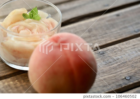Handmade yogurt jelly made with peaches from Yamanashi Prefecture Handmade yogurt jelly made with peaches from Yamanashi Prefecture 106460502