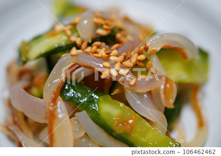 生海蜇黃瓜梅肉 106462462