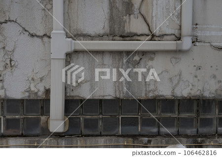 old walls and ducts old walls and ducts 106462816