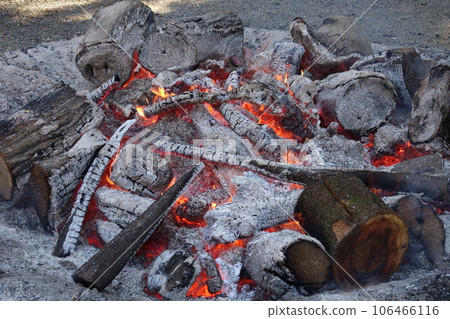 Burning charcoal “Shrine bonfire” Burning charcoal “Shrine bonfire” 106466116