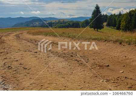 Photography of mountains in summer. 106466760