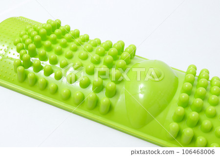 Health equipment, health, legs, feet, foot stool, pressure points, foot, health care, plastic products, health, arch, foot stool 106468006