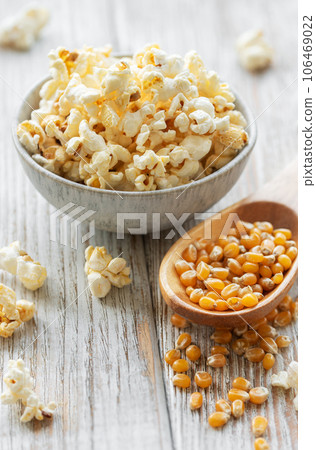 Tasty salted homemade popcorn Tasty salted homemade popcorn 106469022