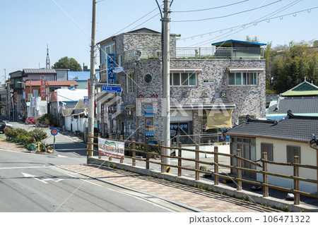 Yeongsan River bicycle path 106471322