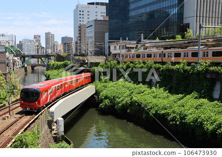 Ochanomizu Station: E233 series on the Chuo line, E231 series on the Sobu line, 2000 series on the Marunouchi line, Kandagawa, Chiyoda and Bunkyo wards, Tokyo Ochanomizu Station: E233 series on the Chuo line, E231 series on the Sobu line, 2000 series on the Marunouchi line, Kandagawa, Chiyoda and Bunkyo wards, Tokyo 106473930