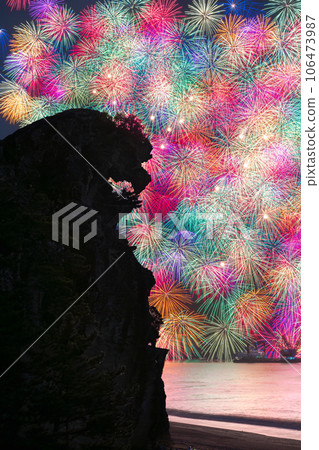 Kumano Fireworks Festival, a thousand colored flowers on the World Heritage Site Shishiiwa Kumano Fireworks Festival, a thousand colored flowers on the World Heritage Site Shishiiwa 106473987