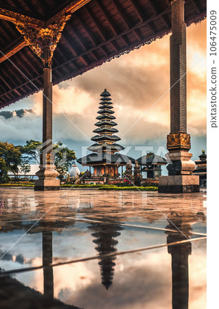 Sacred ancient Pura Ulun Danu Bratan reflection in the morning at Bali 106475009