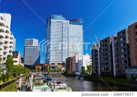 Office buildings along the Tsukishima River and canal in Harumi, Tokyo Office buildings along the Tsukishima River and canal in Harumi, Tokyo 106475657