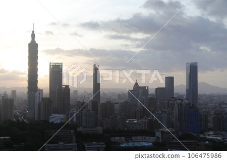 City. City. 106475986